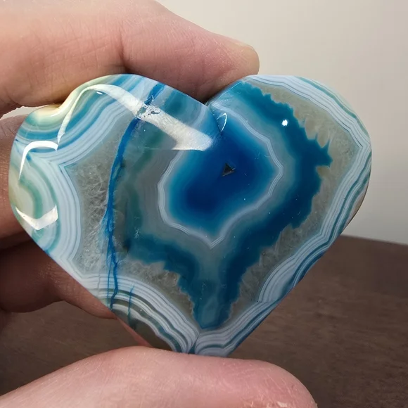 Blue Agate Crystal Heart - Picture 8 of 11